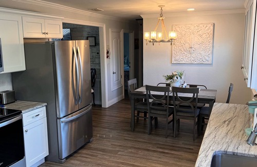 Bay St Louis Cottage | Cozy Creole Cottage 5 minute drive to beach sleeps 8