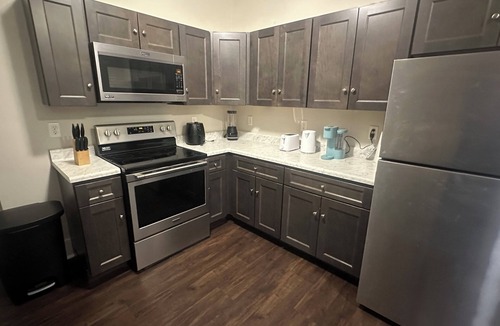 Pittsfield Apartment | Cozy Duplex in Pittsfield: 1 Mile to Onota Lake – Near Bousquet & Jiminy Peak