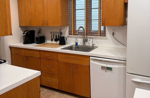Rock Creek Hills House | Cozy Expanded Rambler in Bethesda - Nature Retreat
