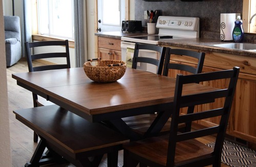 Browerville House | Cozy Family Retreat w/Fire Pit & Game Room