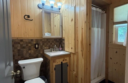 Lake Shore Apartment | Cozy Gull Lake Getaway