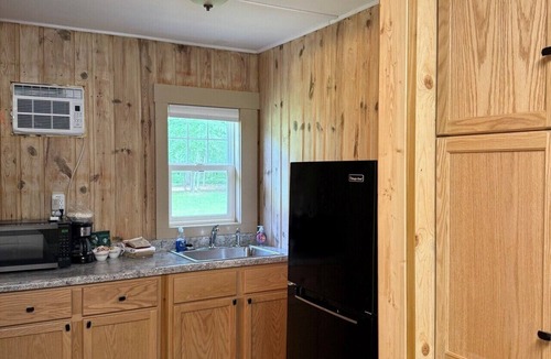 Lake Shore Apartment | Cozy Gull Lake Getaway