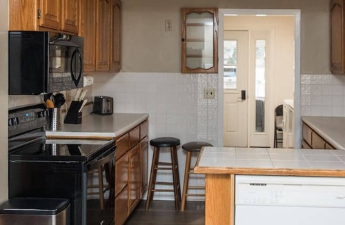 Fond du Lac House | Cozy Home on Lake Winnebago with personal beach.