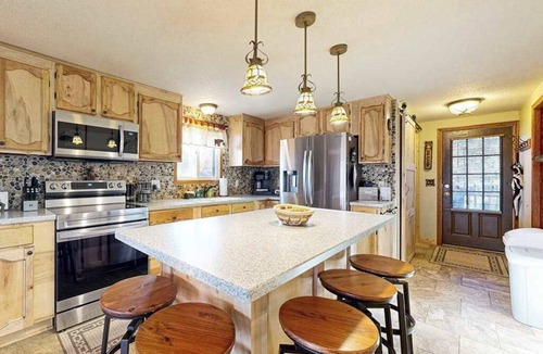 Nekoosa House | Cozy Home w/Mini bar, Pool Table, Gas grill, Fire pit, WIFI, & Lake Views
