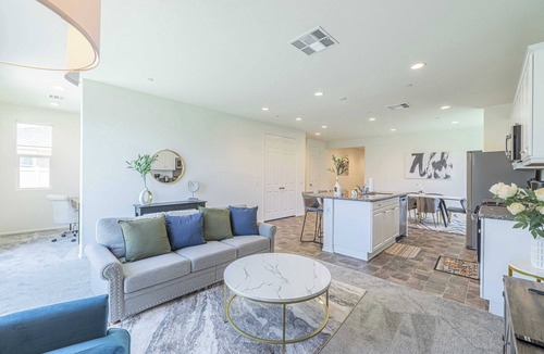 Lancaster House | Cozy Lancaster Getaway｜3BR｜Spacious Yard｜Pet-Friendly & Work-Ready#41589