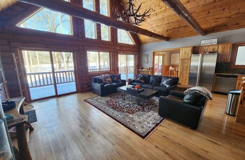 Rome House | Cozy Log Home Overlooking the 12th Fairway ‚Äì A Perfect Retreat at Lake Arrowhead