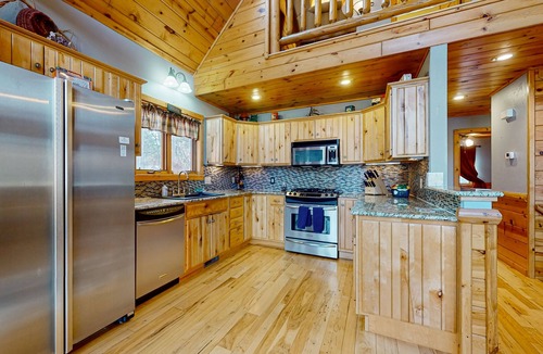 Rome House | Cozy Log Home Overlooking the 12th Fairway ‚Äì A Perfect Retreat at Lake Arrowhead