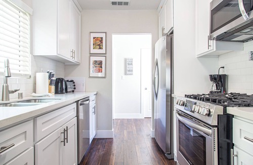 North Long Beach House | Cozy Long Beach Home- Newly Remodeled & Furnished