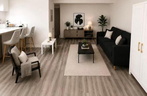 Sunset Park Apartment | Cozy Newly Renovated 2 Bedroom Home Near the Beach