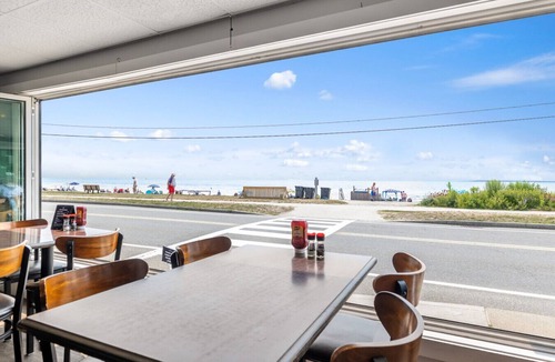 Falmouth Heights Condo | Cozy Queen Room Near Beach & Dining (305)