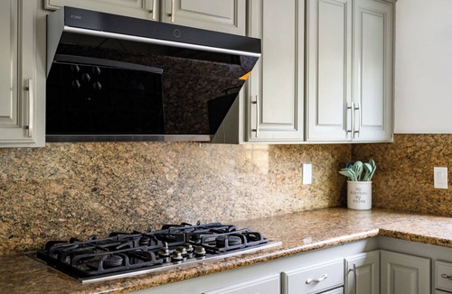 Norwalk House | Cozy Queen Suite Private Bright Stay Great Value