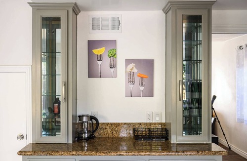 Norwalk House | Cozy Queen Suite Private Bright Stay Great Value