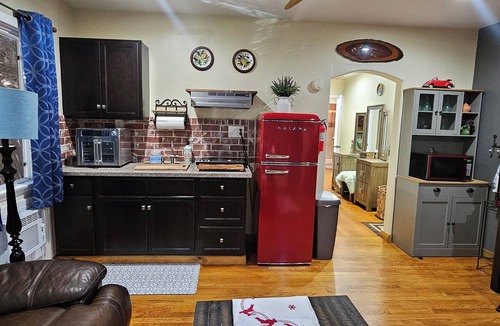 Harbor Apartment | Cozy relaxing home No pet fees