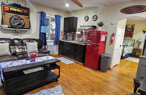 Harbor Apartment | Cozy relaxing home No pet fees