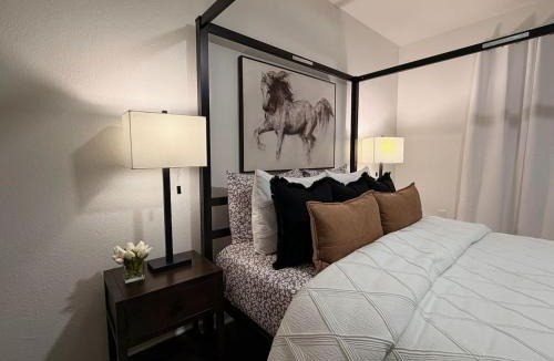 Highlands - Perkins House | Cozy Retreat - Quiet-Central-Near LSU and Hospitals