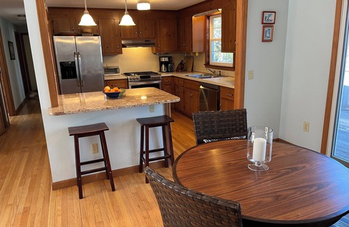 Chatham House | Cozy Riverfront retreat w hot tub, deck, fire pit. Kayak to Pleasant Bay!