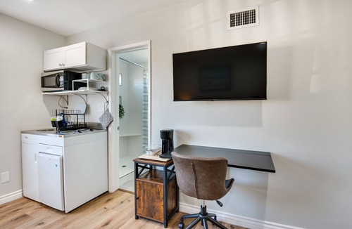 Simi Valley Apartment | Cozy Simi Valley Studio < 10 Mi to Hiking & Golf