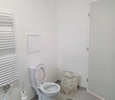 Le Blanc-Mesnil Apartment | Cozy studio with terrace CDG Paris Villepinte