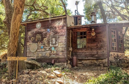 Topanga Cottage | Cozy Unique Cottage for a Peaceful Escape in Nature in Topanga, California