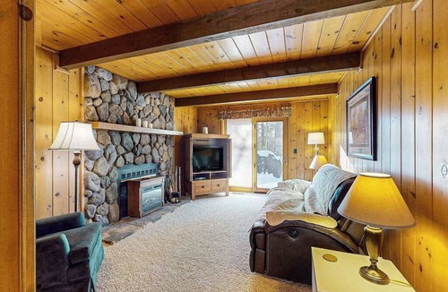 Manitowish Waters House | Cozy wooded home w/access to snowmobile trail, near town, lakes, & bike trails