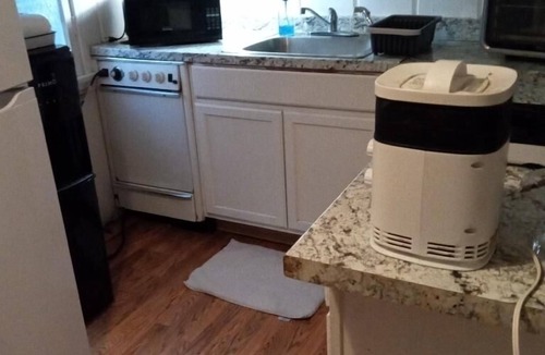 Lytle Creek Bed & Breakfast | "Creekside Retreat: Cozy 2-Bedroom Haven with Scenic Views"