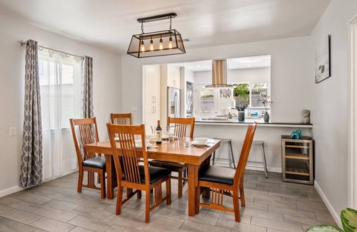 Paso Robles Cottage | Culinary Cottage - Pet friendly, king bed wlk2DT