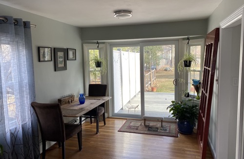 Andover Cottage | Cute downtown cottage - highly rated