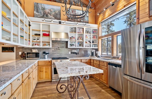 Pine Cabin | Dancing Bear Lodge, Pine AZ; Luxury Cabin with Views, Spa & Outdoor living area