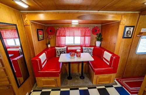 Granite Hills Apartment | Darling Daisy Retro RV Adventure