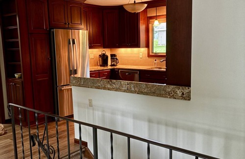 Alexandria House | Darling Retreat- chain of lakes, new large deck, indoor sauna