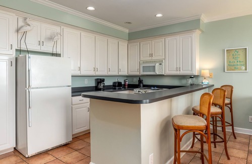 Dauphin Island Condo | Dauphin Luv - Beach Club #201 4 Bedroom Condo