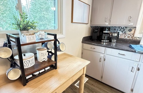 Sturgeon Bay House | Daybreak Shores – Lake Michigan Retreat – Walkout Beach, Deck & Bonfire Pit