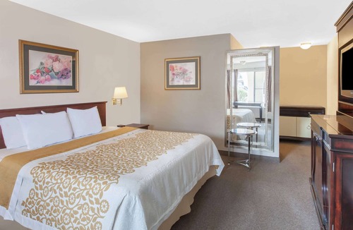 Camarillo Hotel | Days Inn by Wyndham Camarillo - Ventura