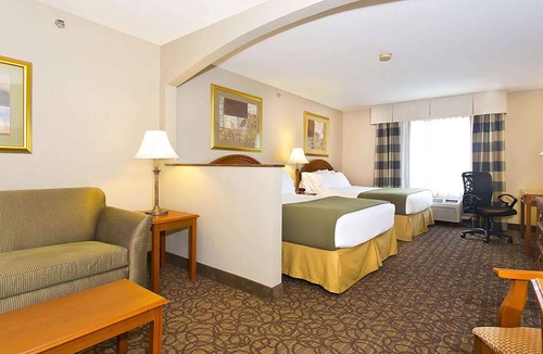 Onalaska Hotel | Days Inn & Suites by Wyndham Onalaska/La Crosse