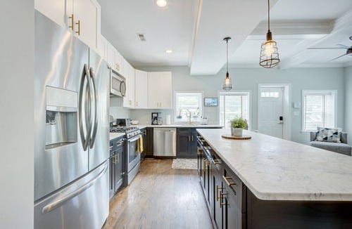 Trinidad Bed & Breakfast | DC`s premier group home 5 bedrooms, 11 guests, EV charging, free parking