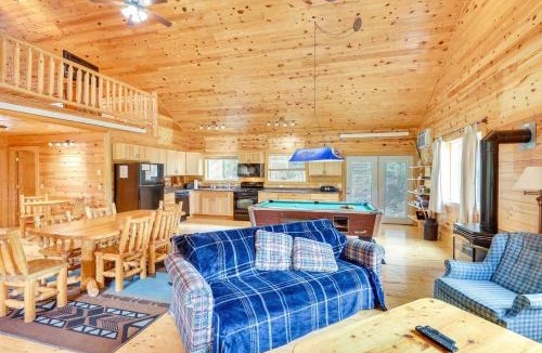 Deadwood House | Deck + BBQ: Pet-Friendly Cabin Near Sturgis Rally