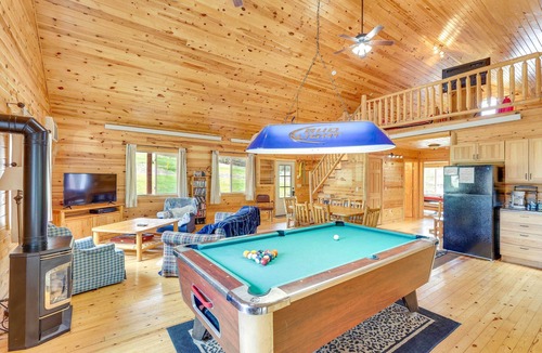 Deadwood Cabin | Deck + BBQ: Pet-Friendly Cabin Near Sturgis Rally