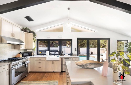 Malibu House | Deck w/Canyon Views| Pool, Fire Pit & Outdoor Tub