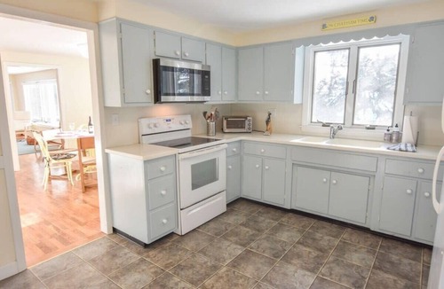 West Chatham House | Deeded Rights to Emery Pond Fire Pit!