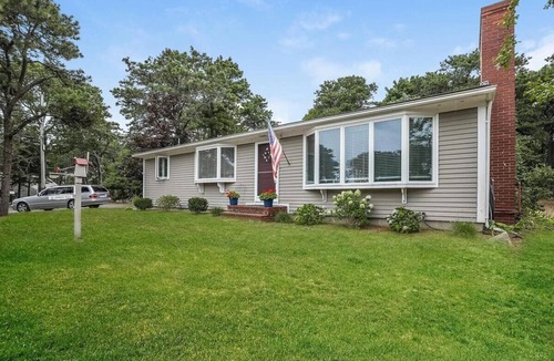 West Chatham House | Deeded Rights to Emery Pond Fire Pit!