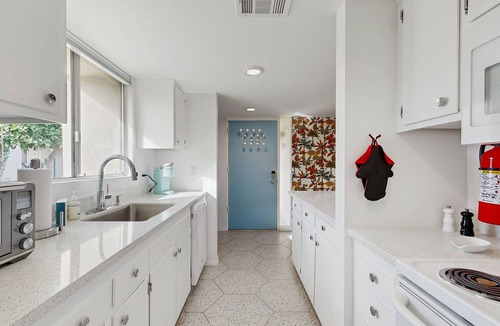 Araby Commons Condo | Delightful and sophisticated condo with shared tennis, outdoor pool, & spa