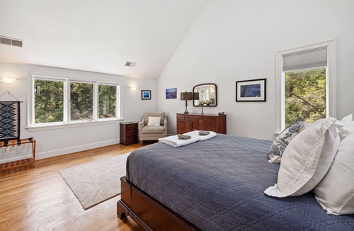 Purcellville House | Delightful Country Home in the Heart of Virginia Wine Country, tons of amenites
