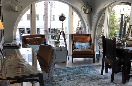 East Village Apartment | Deluxe 1 Bedroom Suite, Charming Historical Boutique Hotel next to Convention