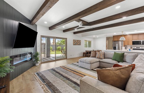 Kierland House | Desert Sol House - Scottsdale Home w/Pool, Hot Tub & Putting Green sleeps 14
