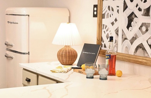 Kingman Park Apartment | Designer Capitol Hill Guesthouse—Prime Location, Walkable + Free Parking