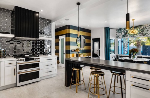 Little Tuscany House | Designer Retreat with Mini-Golf