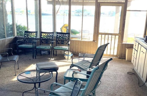 Barataria House | Devinely perfect 4-bedroom house with WiFi and AC. 100 yards from Joe's Landing
