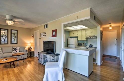 Diamondhead Condo | Diamondhead 1st Floor Condo w/Priv. Balcony Community Pool