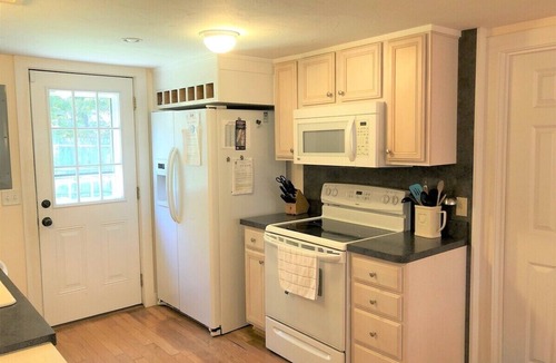 Brewster House | DISNBRE: Beach Cottage - A Quintessential Beach Cottage in Brewster, MA