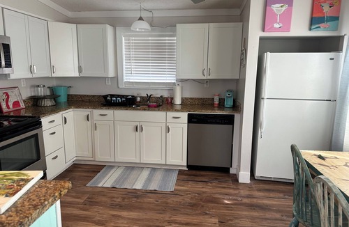 Fort Morgan Pines House | Dog Days on the Bay, Fort Morgan